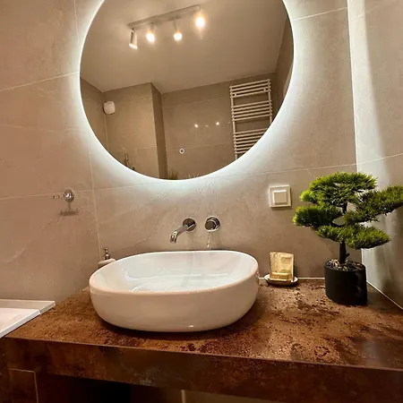 Millennium Talarowa Mango وارسو